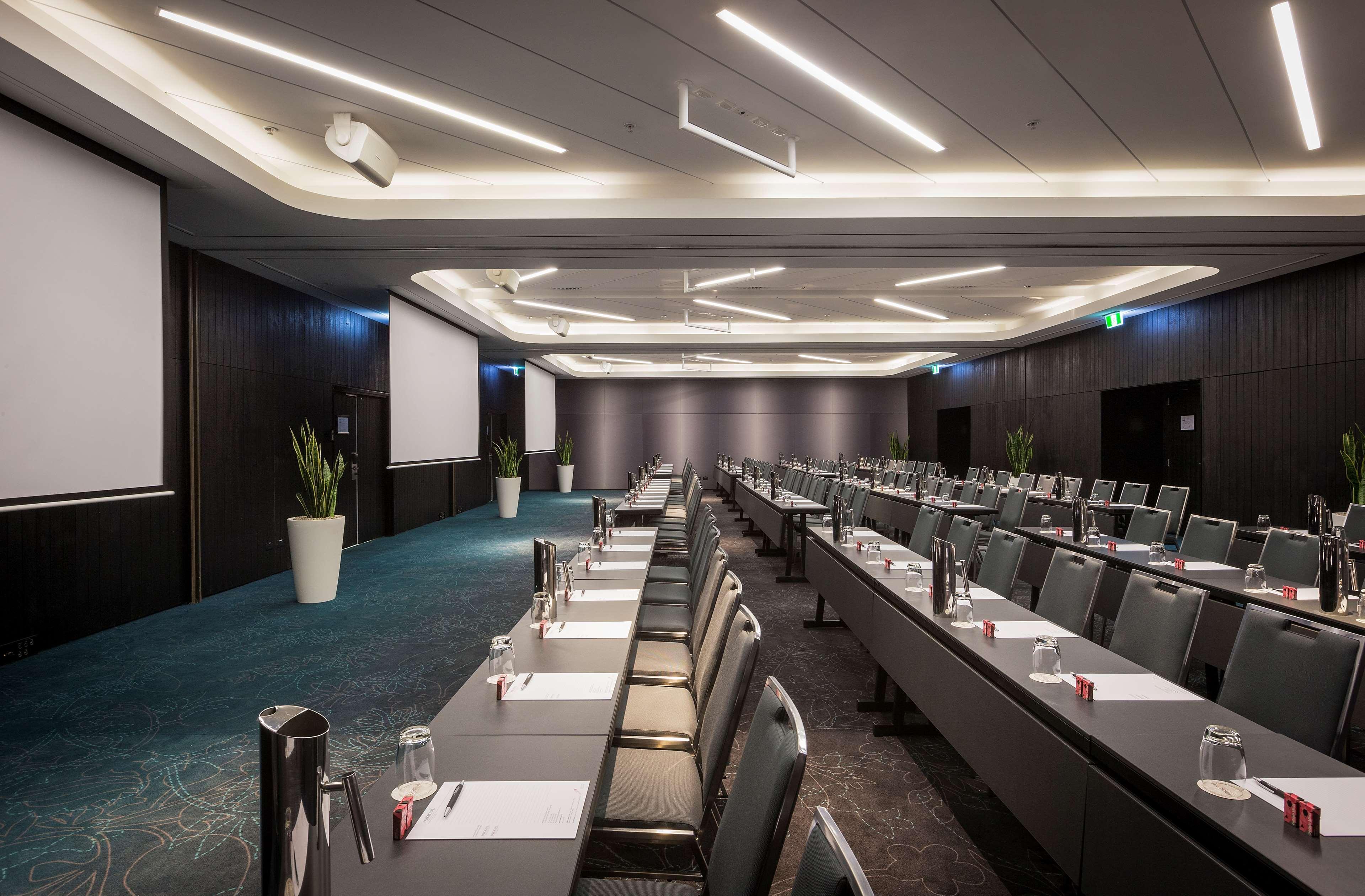Parkroyal Darling Harbour Hotel
