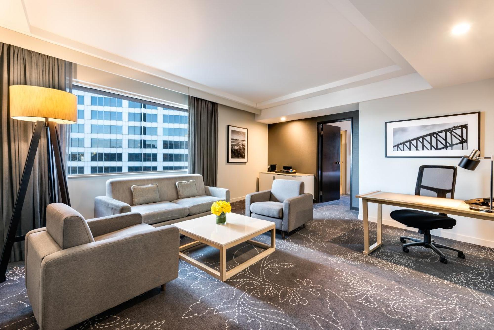 Parkroyal Darling Harbour Hotel
